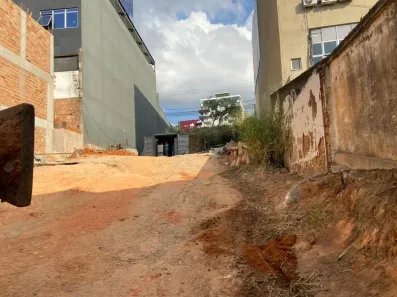 Lote/Terreno à venda, 720m² no Novo Eldorado, Contagem