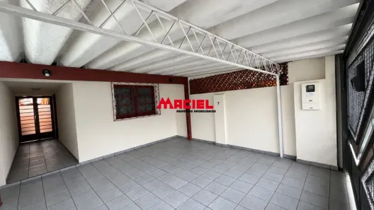 Casa com 2 Quartos à venda, 145m² no Jardim Bela Vista, São José dos Campos