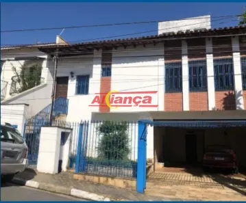 Casa com 3 Quartos à venda, 276m² no Jardim Santa Mena, Guarulhos