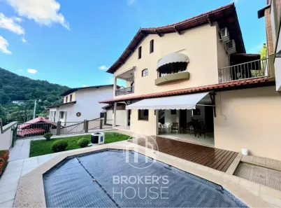 Casa com 4 Quartos à venda, 360m² no Fradinhos, Vitória