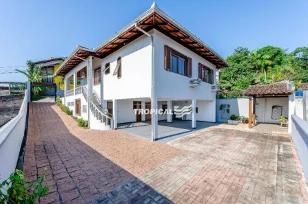 Casa com 3 Quartos à venda, 229m² no Do Salto, Blumenau