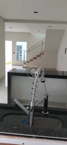 Sobrado com 3 Quartos à venda, 125m² no Laranjeiras, Uberlândia