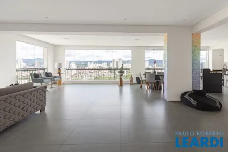 Apartamento com 3 Quartos à venda, 231m² no Santana, São Paulo