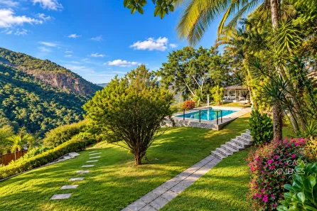 Casa com 5 Quartos à venda, 333m² no Corrêas, Petrópolis