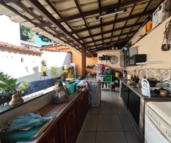 Casa com 3 quartos — Planalto, Belo Horizonte