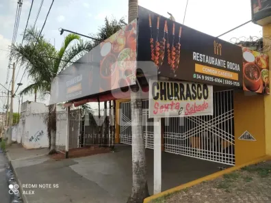 Prédio Comercial com 1 Quarto à venda, 250m² no Chácaras Tubalina e Quartel, Uberlândia