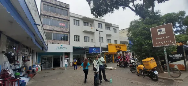 Prédio Residencial para alugar, 352m² no Centro, Nova Iguaçu