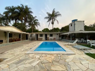 Fazenda/Sítio com 6 Quartos à venda, 200m² no Morada do Sol, Uberlândia