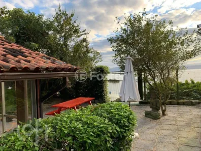 Casa com 3 Quartos à venda, 247m² no Sambaqui, Florianópolis