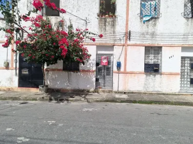 Casa com 1 Quarto para alugar, 36m² no José Bonifácio, Fortaleza