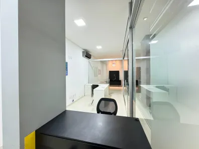 Ponto Comercial à venda, 113m² no Meia Praia, Itapema