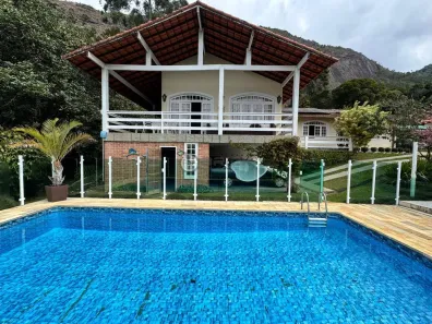 Casa com 4 Quartos à venda, 300m² no Parque do Imbui, Teresópolis
