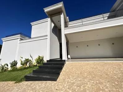 Sobrado com 4 Quartos à venda, 360m² no Jardim Piratininga II, Franca