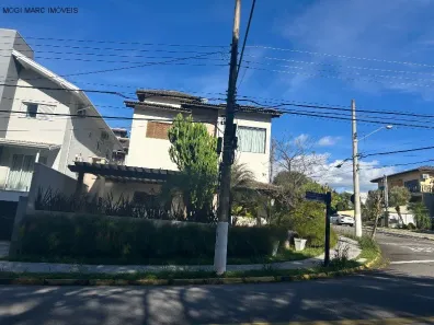 Casa de Condomínio com 3 Quartos para alugar, 229m² no Vila Oliveira, Mogi das Cruzes