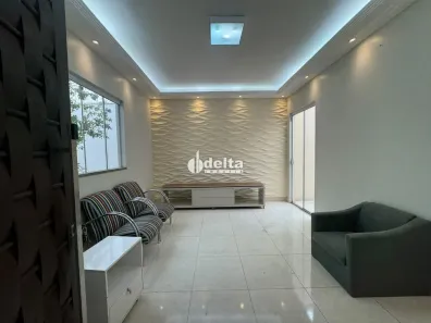 Casa com 3 Quartos à venda, 132m² no Presidente Roosevelt, Uberlândia