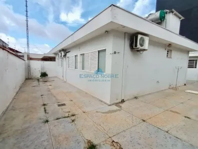 Casa com 3 Quartos à venda, 277m² no Centro, Franca