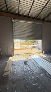 Galpão/Depósito/Armazém para alugar, 295m² no Jardim Holanda, Uberlândia