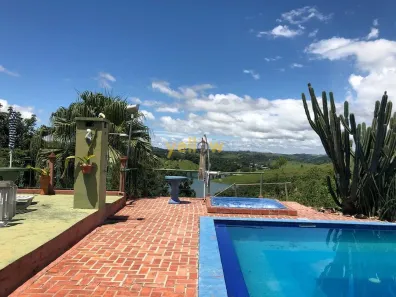 Casa com 4 Quartos à venda, 240m² no Centro, Igaratá