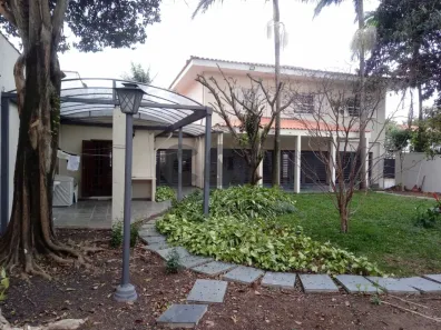 Casa com 3 Quartos para alugar, 340m² no Vila Cordeiro, São Paulo