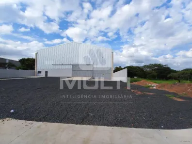 Casa com 1 Quarto para alugar, 1900m² no Marta Helena, Uberlândia