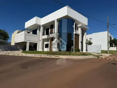 Casa de Condomínio com 3 Quartos à venda, 240m² no Floresta, Cascavel