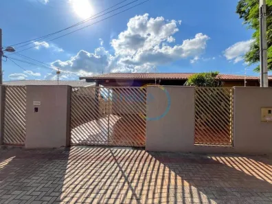Casa com 3 Quartos à venda, 300m² no Champagnat, Londrina