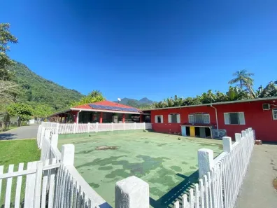 Fazenda/Sítio com 8 Quartos à venda, 650m² no , Peruíbe
