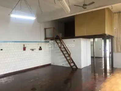 Imóvel Comercial com 4 Quartos à venda, 309m² no Cambuí, Campinas