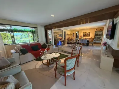 Casa de Condomínio com 5 Quartos à venda, 450m² no Patamares, Salvador