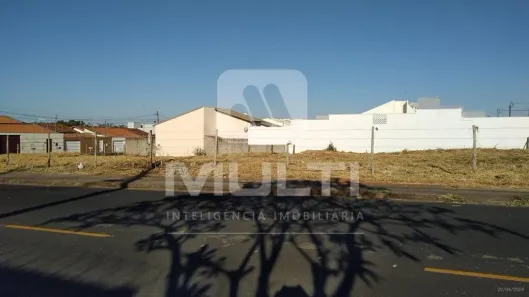 Lote/Terreno com 1 Quarto à venda, 250m² no Jardim Europa, Uberlândia
