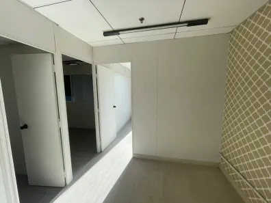 Sala Comercial com 2 Quartos à venda, 37m² no Jardim Londrina, São Paulo