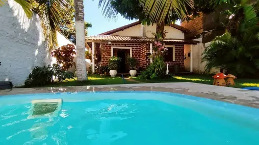 Casa de Condomínio com 3 Quartos para venda ou aluguel, 600m² no , Vera Cruz