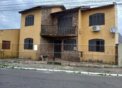 Sobrado com 3 Quartos à venda, 150m² no Vila Carlos Antônio Wilkens, Cachoeirinha