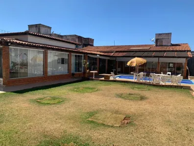 Casa com 4 Quartos à venda, 630m² no Cidade Jardim, Uberlândia