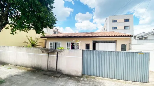 Casa com 3 Quartos à venda, 130m² no Cambuí, Campo Largo