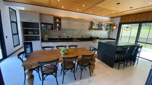 Casa de Condomínio com 4 Quartos à venda, 350m² no Condomínio Jardim das Palmeiras, Bragança Paulista