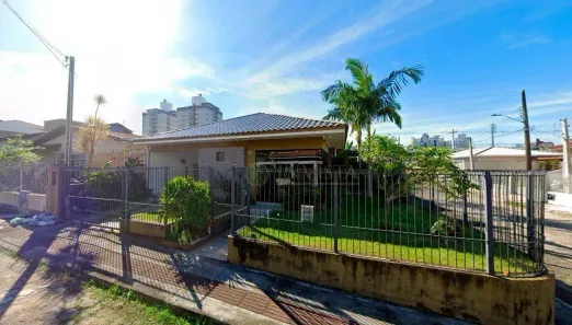 Casa com 3 Quartos à venda, 204m² no Canto, Florianópolis