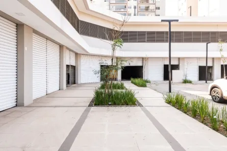 Ponto Comercial à venda, 2100m² no Vila Andrade, São Paulo