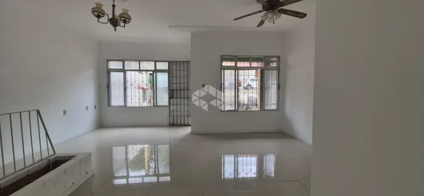 Casa com 3 Quartos à venda, 154m² no Jardim Floresta, Porto Alegre