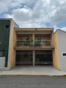 Casa com 4 Quartos à venda, 203m² no Centro, Salto