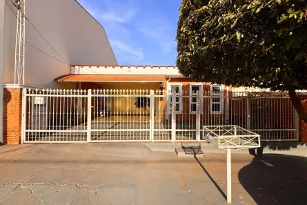 Casa com 3 Quartos à venda, 155m² no Independência, Ribeirão Preto