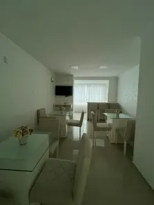 Apartamento com 2 Quartos para alugar, 81m² no Meia Praia, Itapema