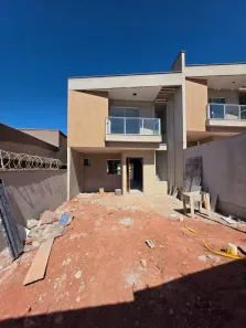 Sobrado com 3 Quartos à venda, 104m² no São Francisco, Serra