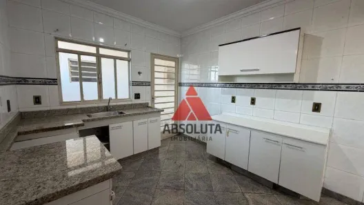 Casa com 3 Quartos para venda ou aluguel, 450m² no Jardim Amélia, Americana