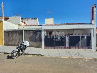 Casa com 3 Quartos para alugar, 200m² no Jardim Santa Paula, São Carlos