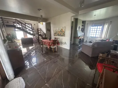 Sobrado com 4 Quartos à venda, 260m² no Centro, Pelotas