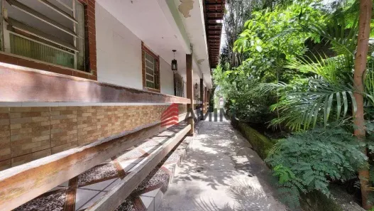 Casa com 4 Quartos à venda, 220m² no Santa Rosa, Niterói