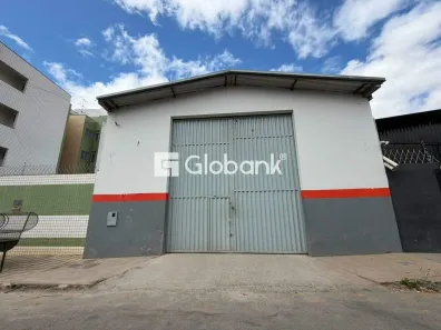 Galpão/Depósito/Armazém para alugar, 463m² no Nossa Senhora Aparecida, Montes Claros