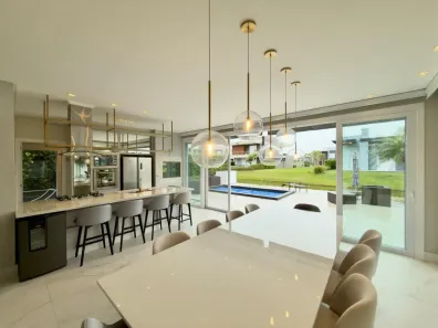 Sobrado com 4 Quartos à venda, 260m² no , Capão da Canoa