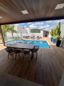 Casa de Condomínio com 4 Quartos à venda, 400m² no Retiro dos Lagos, Governador Valadares